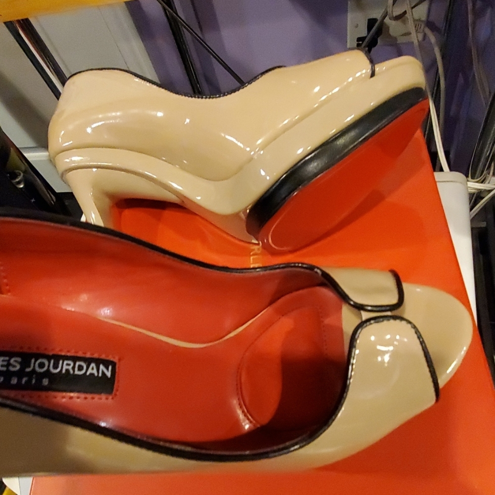 High heels - Picture 4 of 6